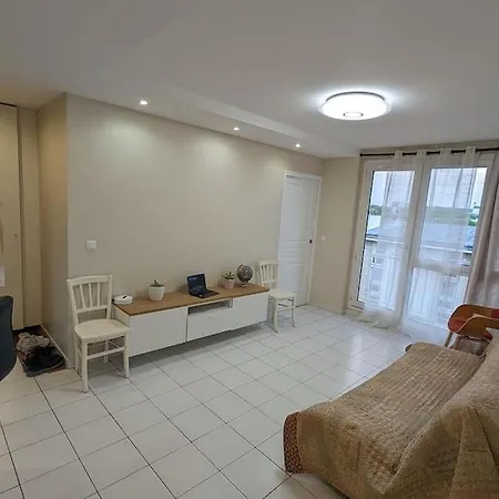 Du Parc Apartment